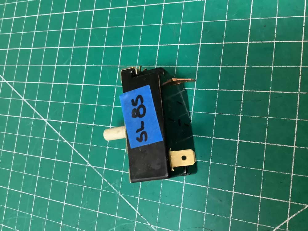 GE 175D2315P009 WE4X881 Dryer Control Board Switch AZ224299 | SL85