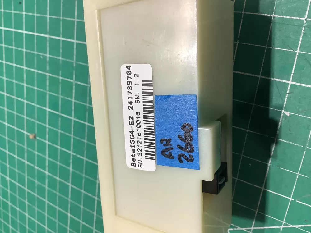 Frigidaire 241739704 Refrigerator Control Board AZ186928 | AR2660