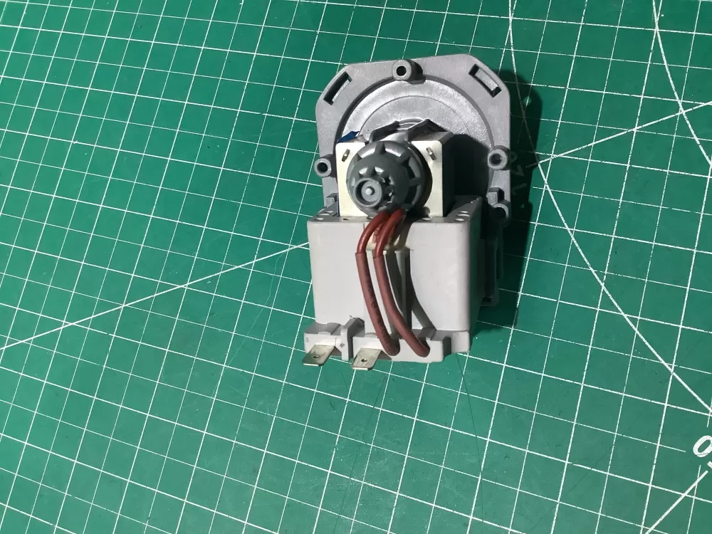 Samsung B20-3B Dishwasher Drain Pump Motor AZ188516 | SL166