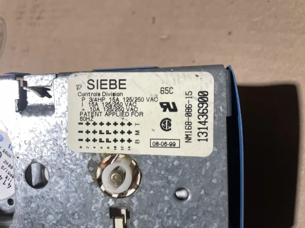 Frigidaire 131436900 Washer Timer AZ66284 | Wm734