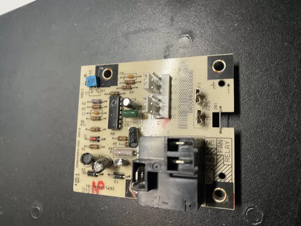 Carrier  Goodman  Bryant CEBD430541-03A Furnace Control Board