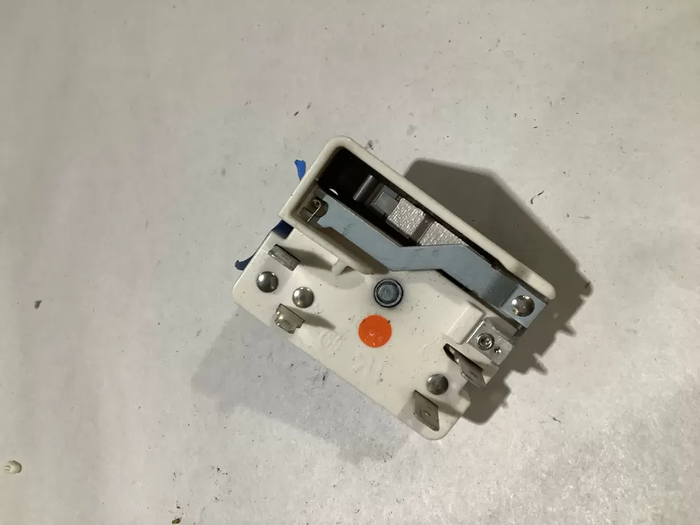 GE  Hotpoint WB24T10025 Range Switch