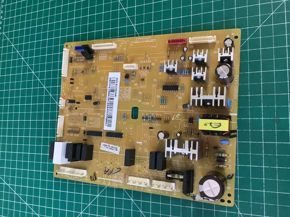 Samsung DA41-00670C DA41-00668A Refrigerator Control Board AZ190158 | NR2110