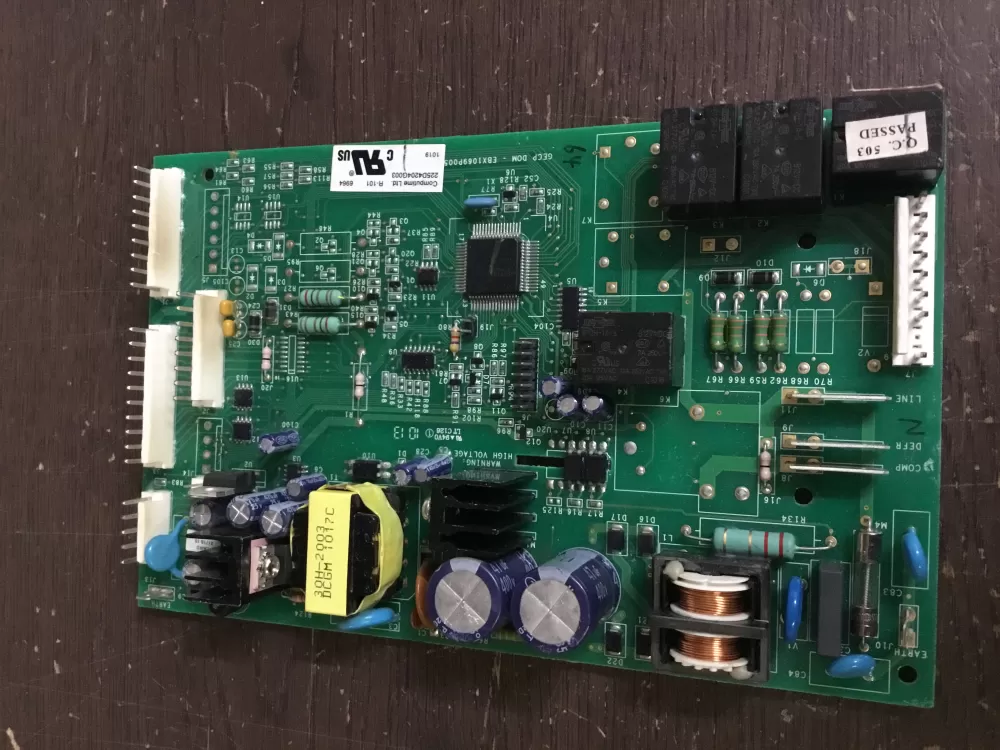 GE WR55X10968 EBX1069P005 225D4204G003 Refrigerator Control Board Main