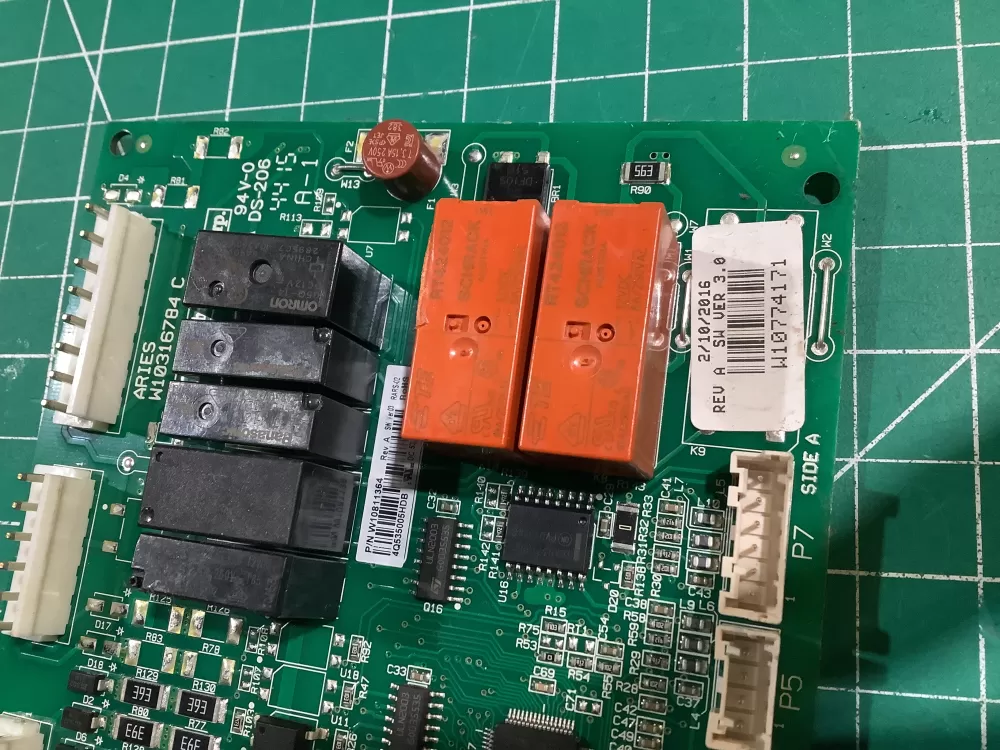 Whirlpool Jenn Air Maytag W10774171 Refrigerator Control Board AZ146615 | NR2452