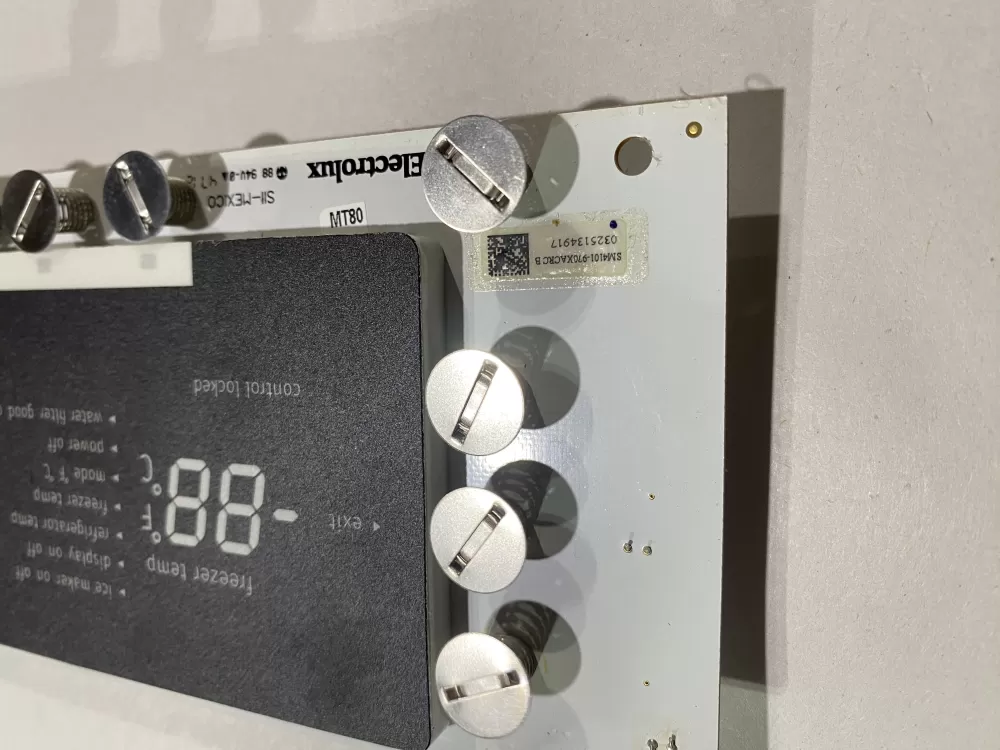 Frigidaire Electrolux 242209701 Refrigerator Control Board AZ146248 | BK2453