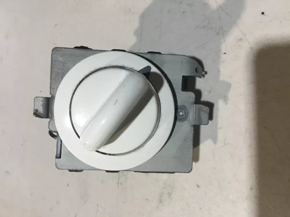 GE 572D520P033 WE4M334 Dryer Timer