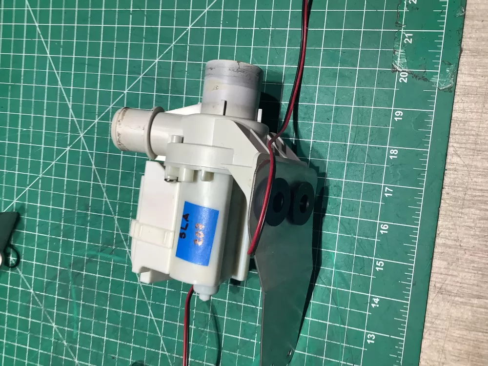 Hotpoint GE 175D3834P008 Washer Drain Pump AZ147845 | SL207