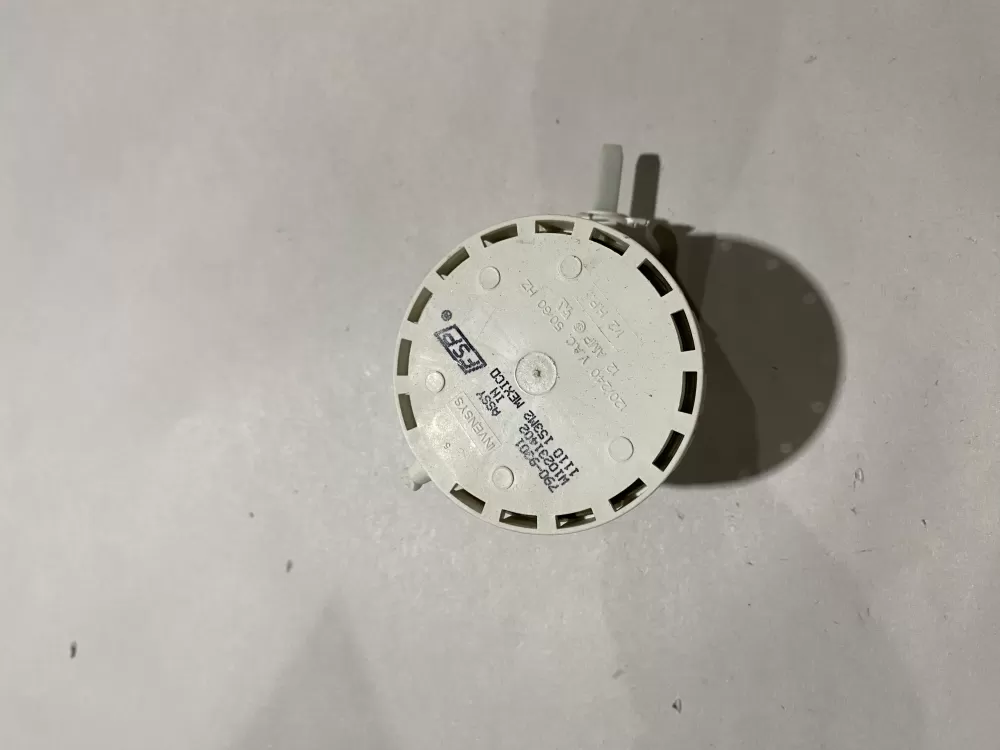 Maytag  Roper  Whirlpool W10231393 W10231402 WPW10231402 Washer Pressure Switch