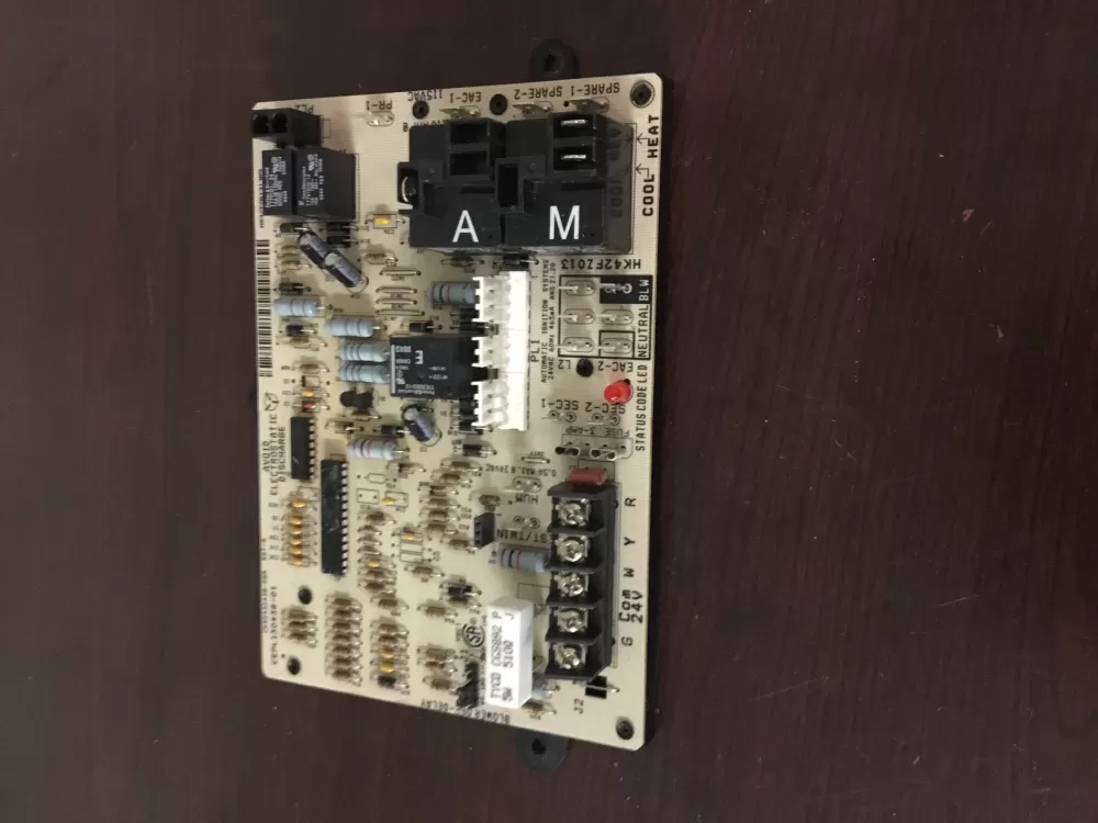 Carrier Bryant CEPL130438-01 Furnace Circuit Control Board AZ208467 | BG721