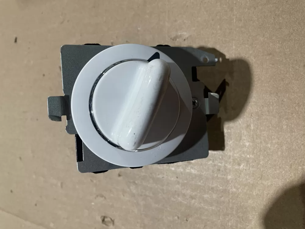 Hotpoint GE 212D1233P010 WE4M362 Dryer Timer AZ84589 | KM835