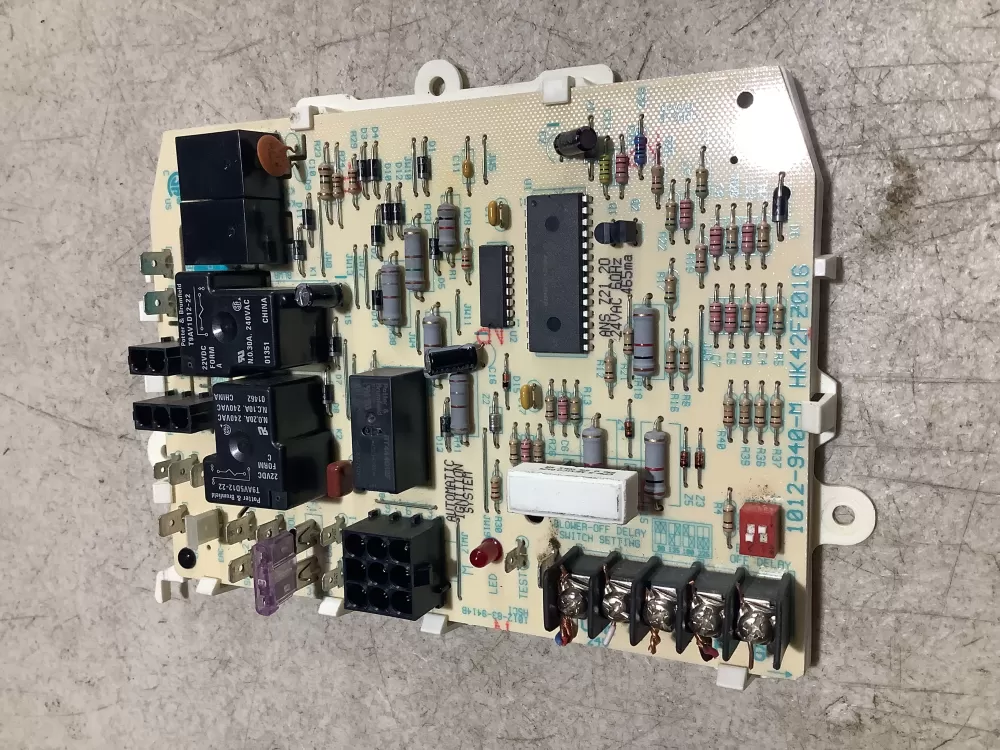 Carrier  Bryant 1012-940-M Furnace Control Board Circuit