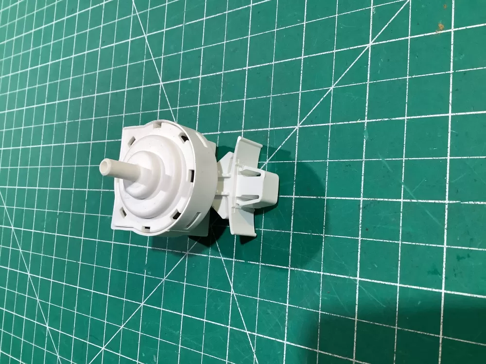Electrolux  Frigidaire 5304505436  132819502 Washer Water Level Pressure Switch