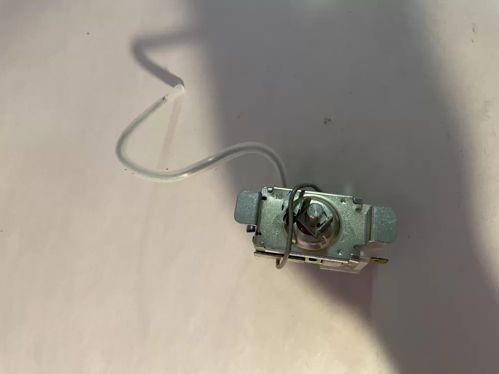 Whirlpool 2187885 Refrigerator Thermostat Cold Control AZ197451 | KM2730
