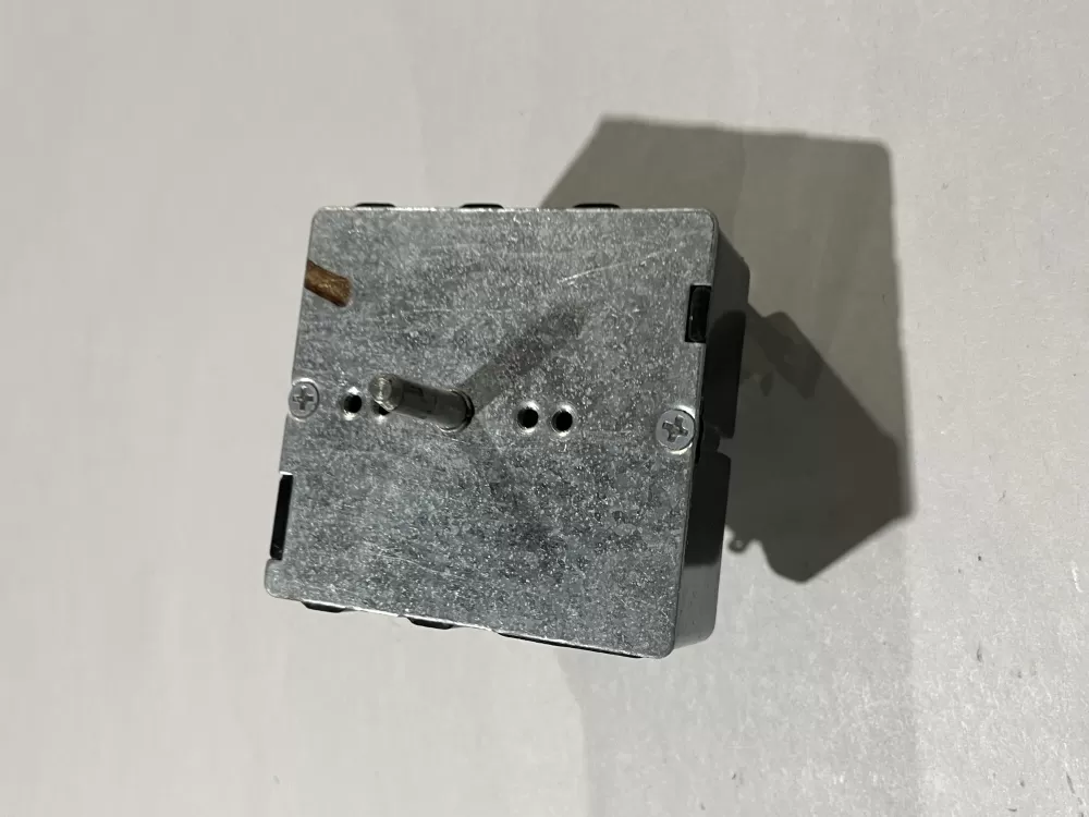 Whirlpool  Frigidaire  KitchenAid 3388255C Dryer Timer