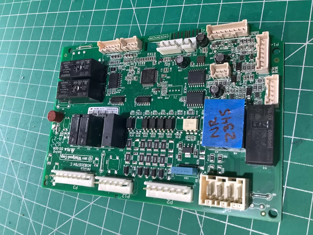 Whirlpool W10675033 W10801162 Refrigerator Control Board AZ136138 | NR2345