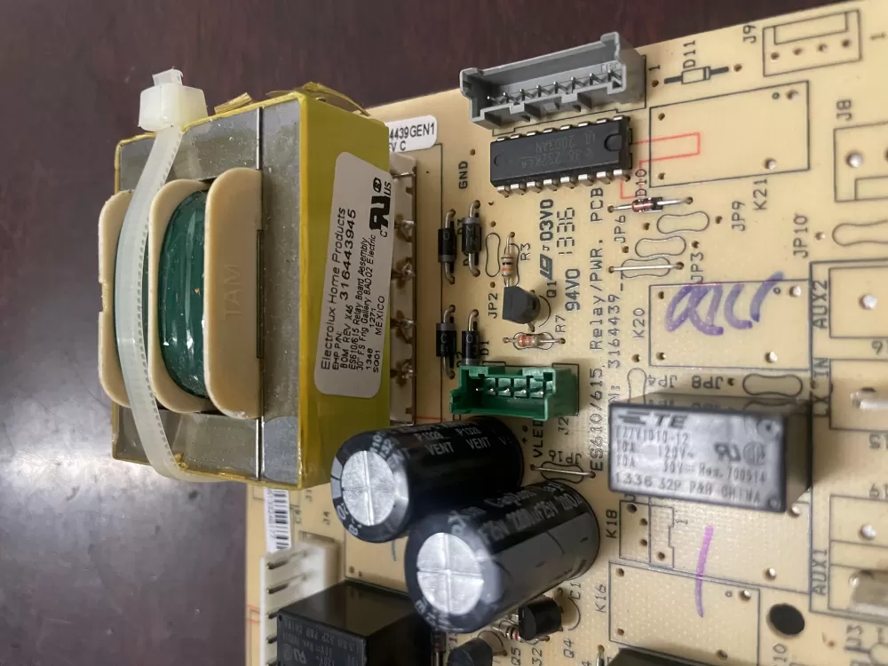 Frigidaire 316443945B Range Oven Control Board Dual Relay AZ37045 | KM91