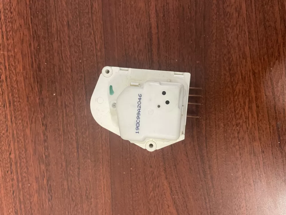 Whirlpool Kenmore W10822278 Refrigerator Defrost Timer AZ54301 | KM1965