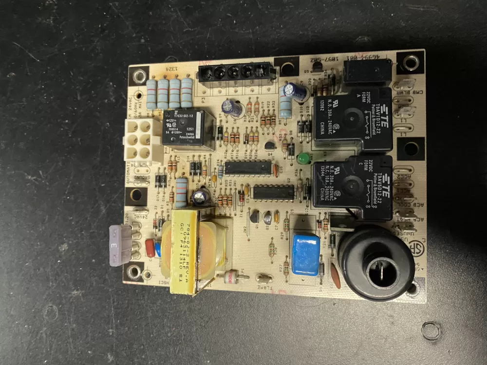 Lennox 1097-83-503A Furnace Control Board AZ830 | BK611