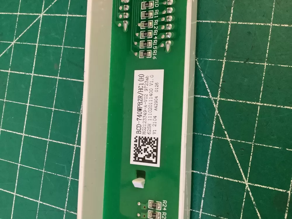 Hisense BCD-740WPBZR Refrigerator Freezer UI Control Board AZ198723 | NR2769
