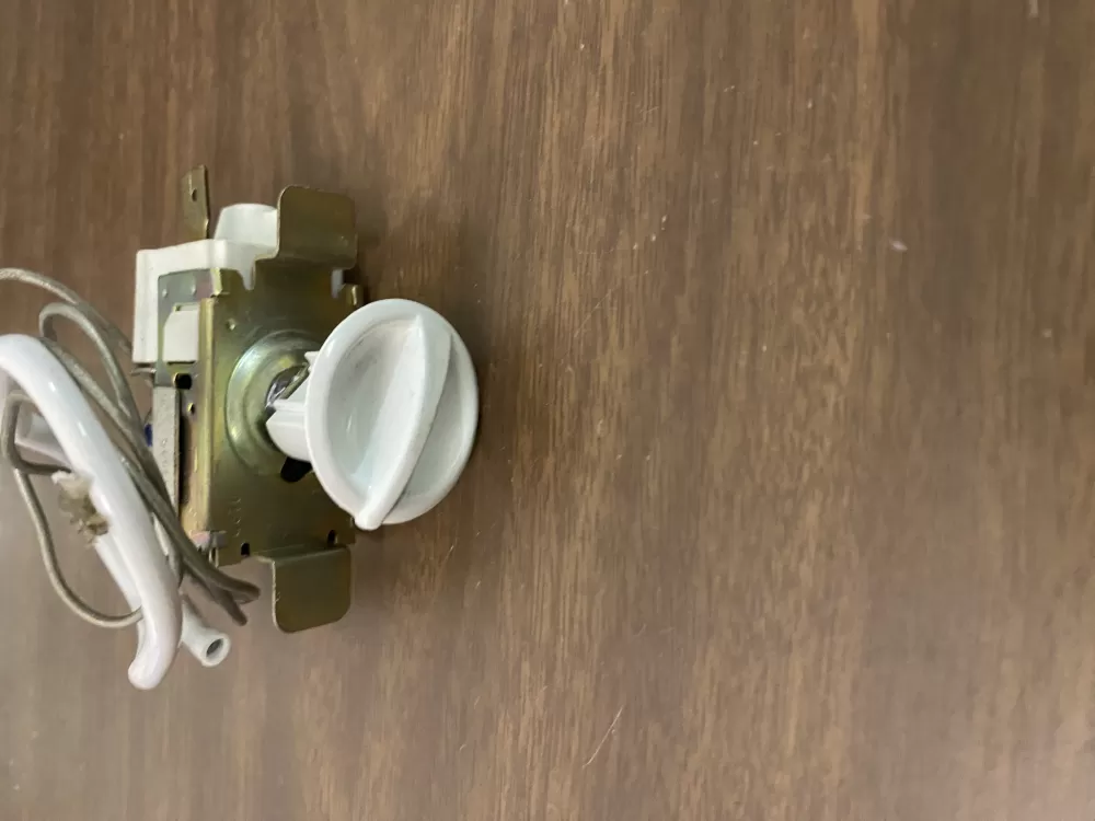 Frigidaire 2415865-01 Tempature Thermosat AZ82184 | BK1483