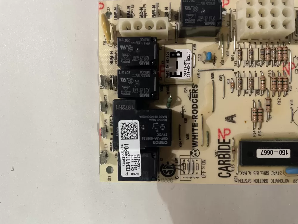 50A55-571 Furnace Control Board D341122P01  AZ202870 | KM2689