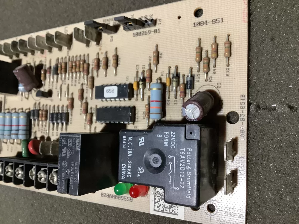 Lennox Armstrong 100269-01 1084-851 1084-83-851B Control Board AZ112373 | NR2121
