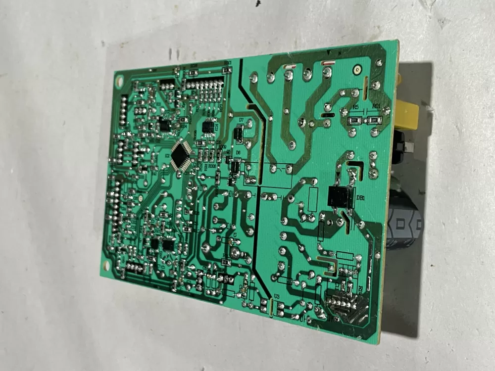 Midea 17131000002821 Freezer Control Board AZ152375 | Wm915