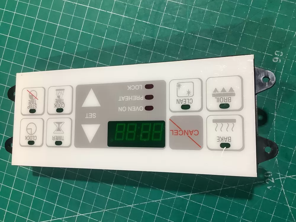 100-1015-04 Maytag Range Board - Control