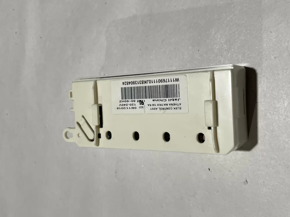 Whirlpool W11176901 W11176899 Refrigerator Control Board AZ127827 | Wm2305
