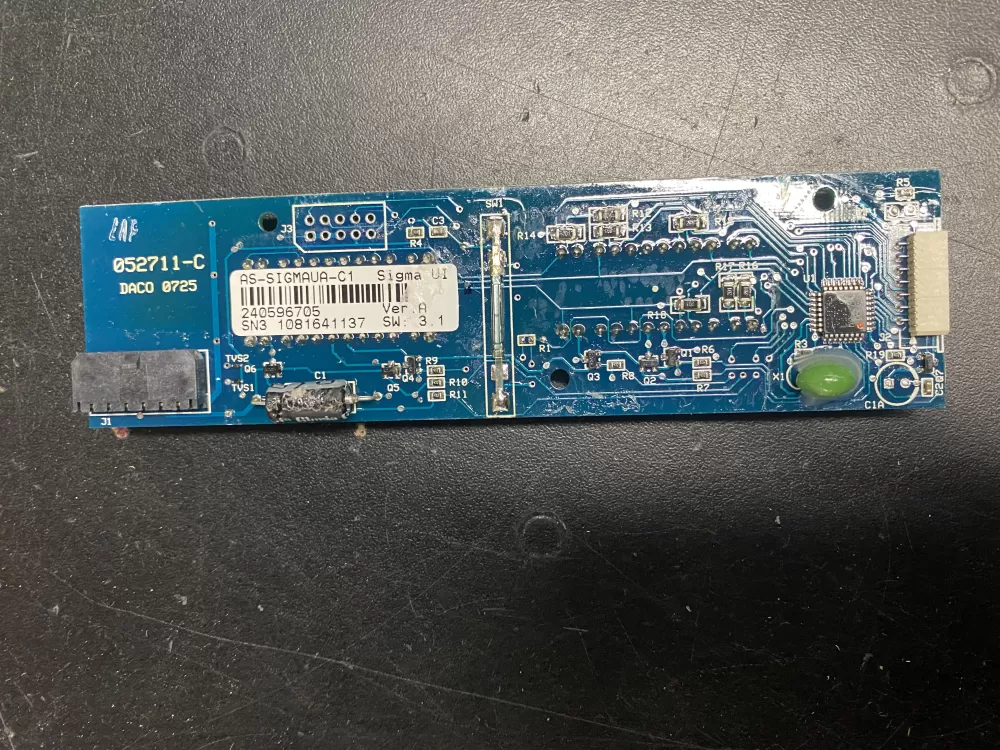 Frigidaire Kenmore Electrolux Refrigerator Control Board AZ15243 | BK695