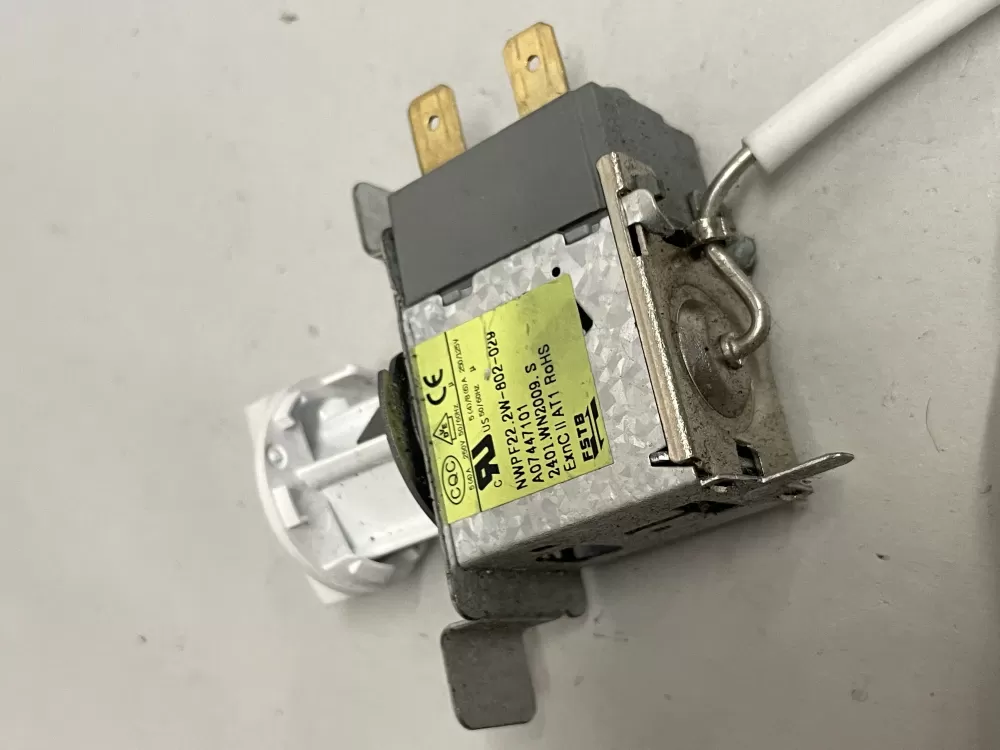 Frigidaire A07447101 Refrigerator Temp Control Thermostat AZ219494 | Wm1745