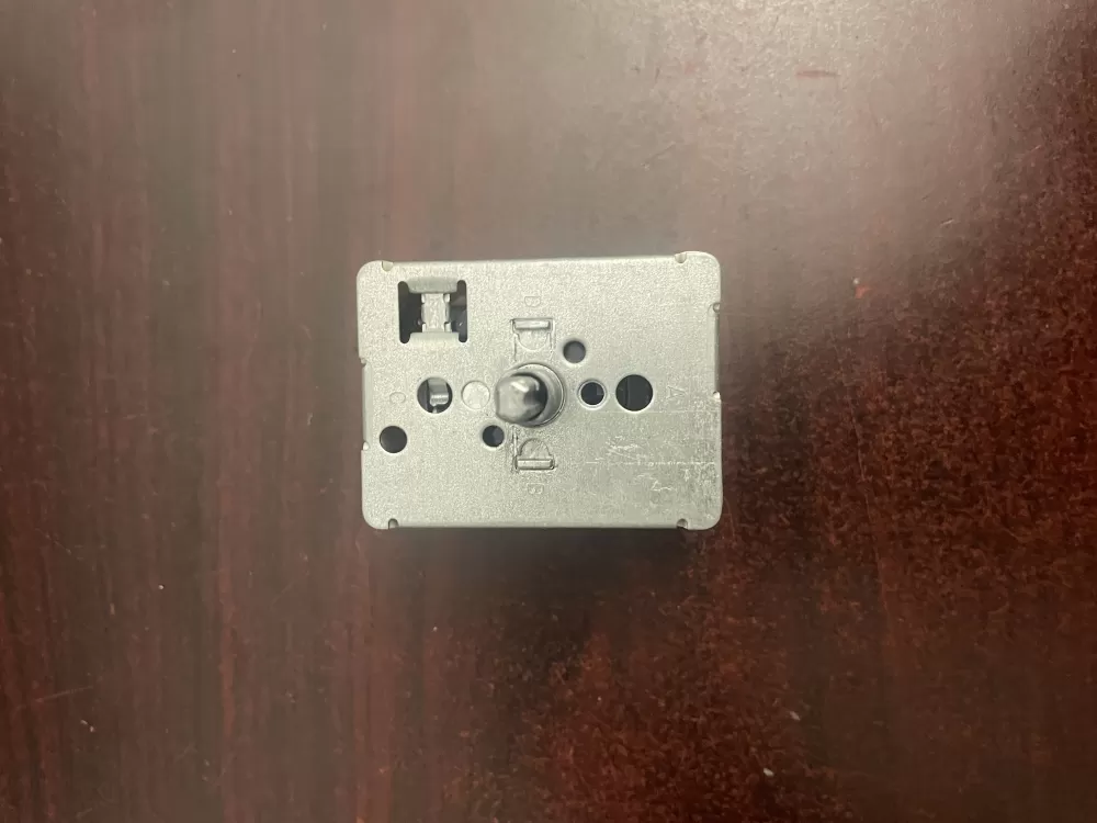 Whirlpool 9751364 Surface Element Switch AZ97446 | KM717