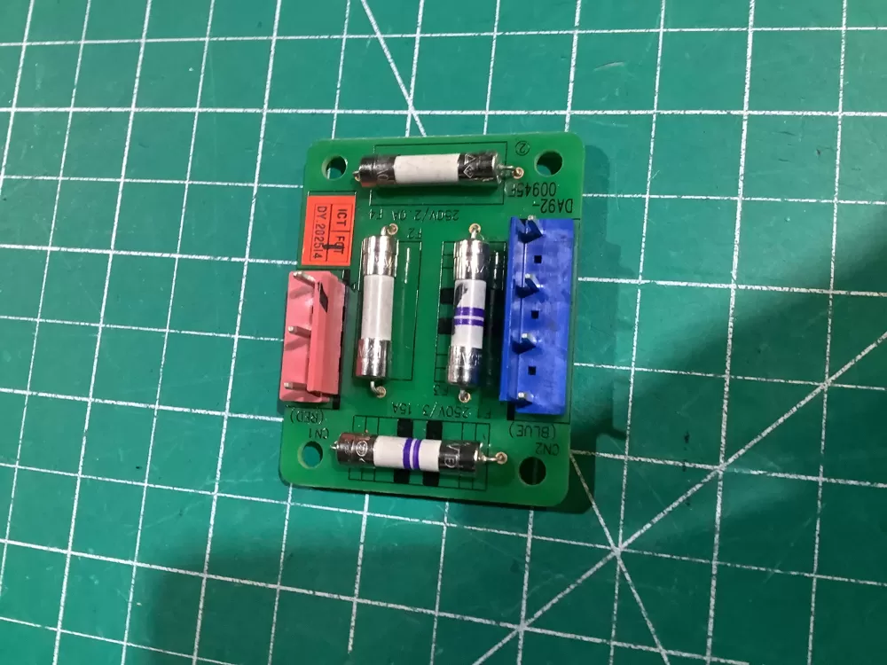 Samsung DA92 00945F Refrigerator Control Board Fuse AZ153540 | NR154