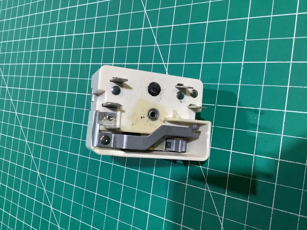 GE Hotpoint Wb24t10029 Range Switch Infinite AZ140735 | NR1765