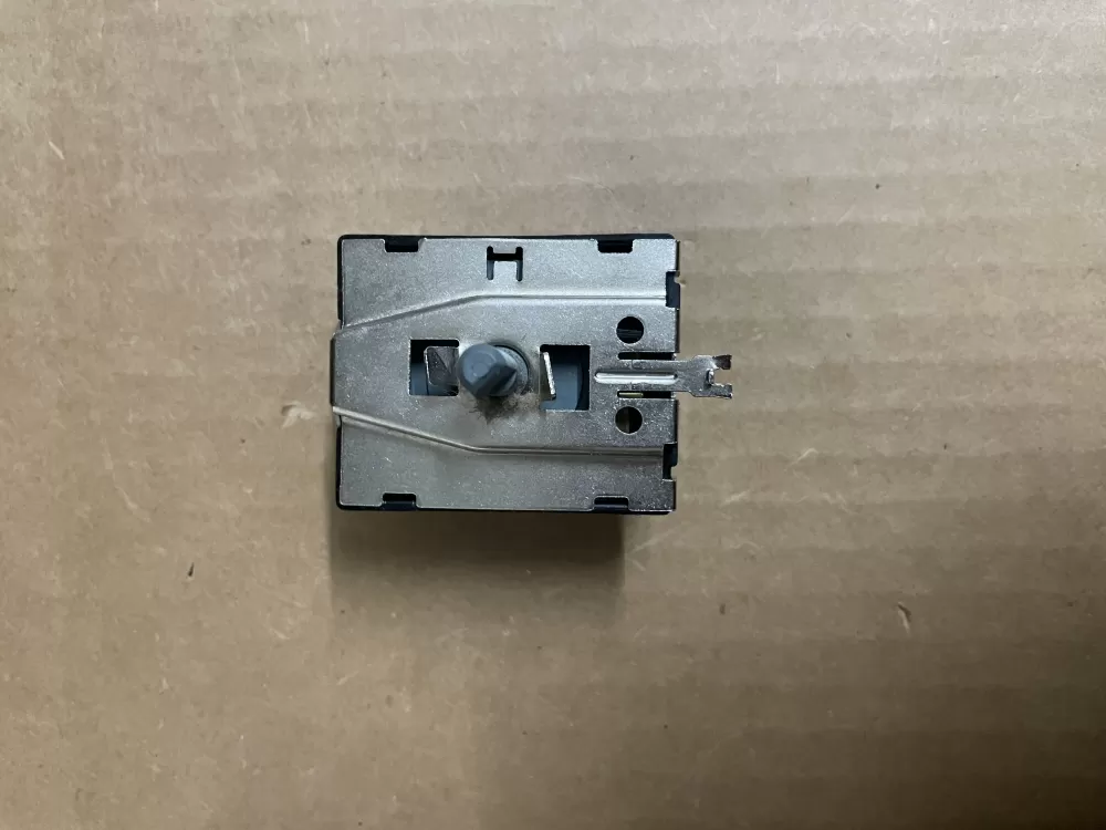 GE 212D1095P005 WE4M407 Dryer Selector Switch AZ91001 | KM840
