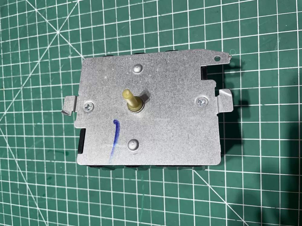 GE 212D1233P012 WE4M364 Dryer Timer AZ153274 | KM644