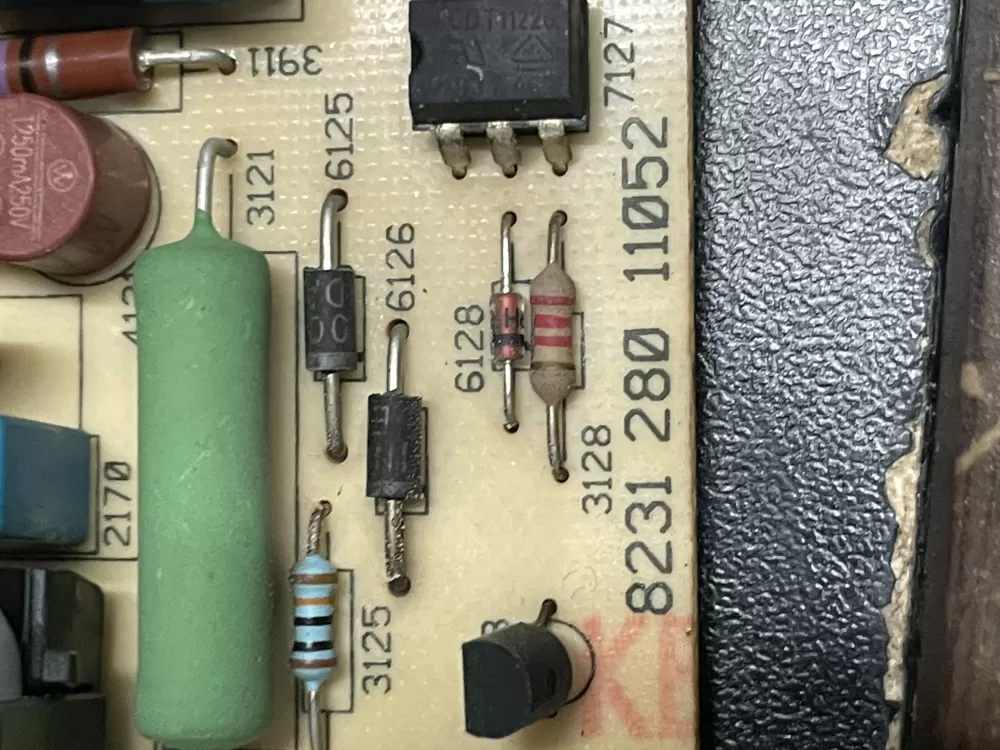 Whirlpool  Kenmore 8231 280 11052 Microwave Control Board Display