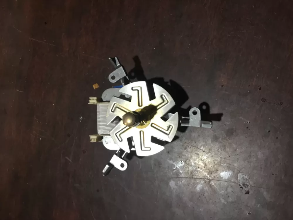 Bosch 642845 00642845 Oven Convection Fan Motor AZ70110 | Sl78