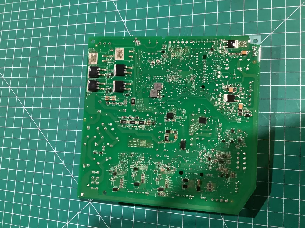 Whirlpool W11124692 Refrigerator Control Board AZ144564 | NR2430