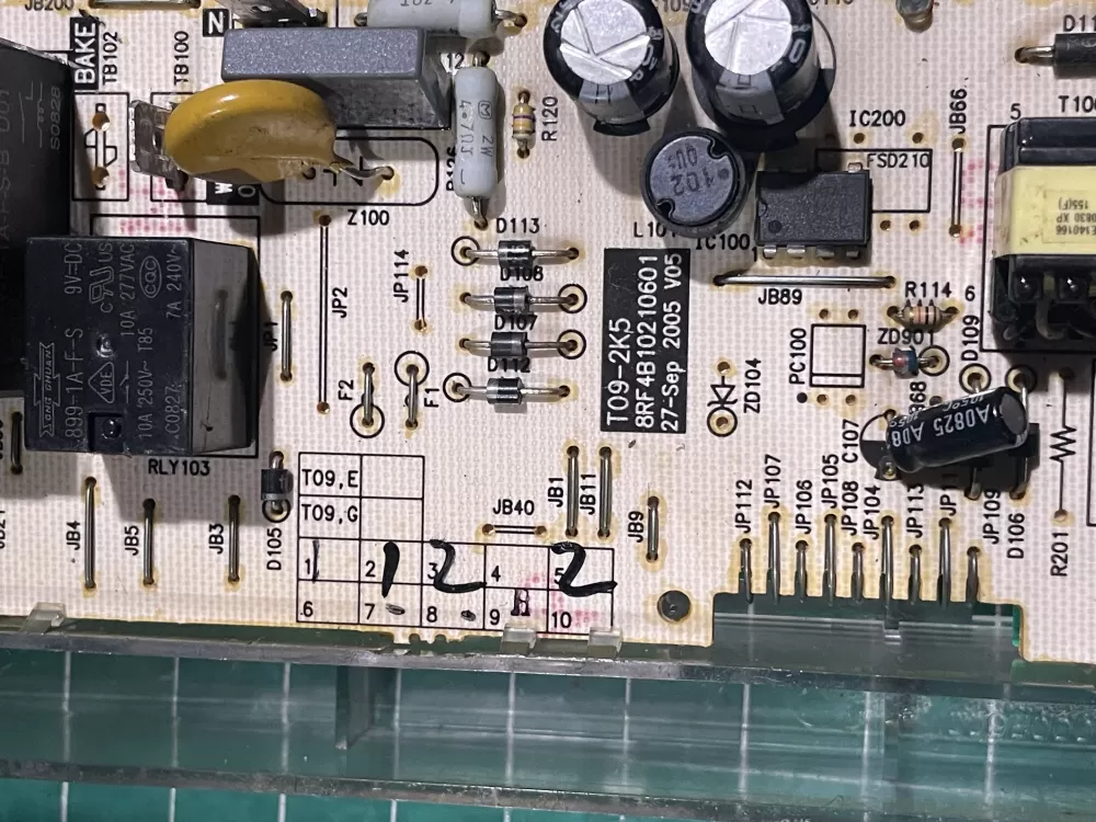 GE 8RF4B10210601 T09 2K5 Oven Control Board Wd 11206 AZ144439 | KM2425