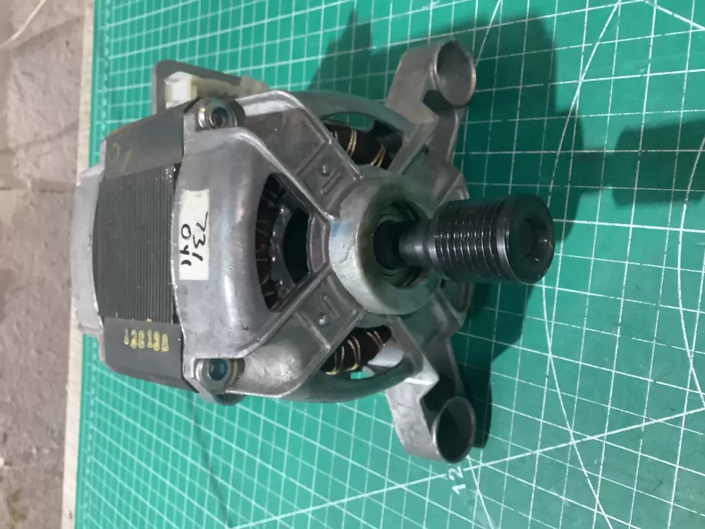 Frigidaire 1346389 7134638900 134638900 PD00025565 137248100 1482887 AP4368585 PS2349252 EAP2349252 Washer Drive Motor