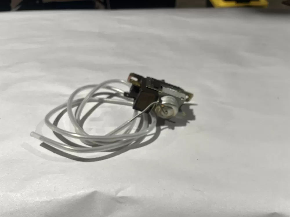 Whirlpool  Kenmore  Maytag  Estate  Roper WP2198202  AP6006166  2198202  1110552  1115242  1115243  1115244  1115245  1129437  2161283  2161284  2169112  2169113  2198201  2299  99989726  PS11739232  WP2198202VP Refrigerator Cold Control Thermostat