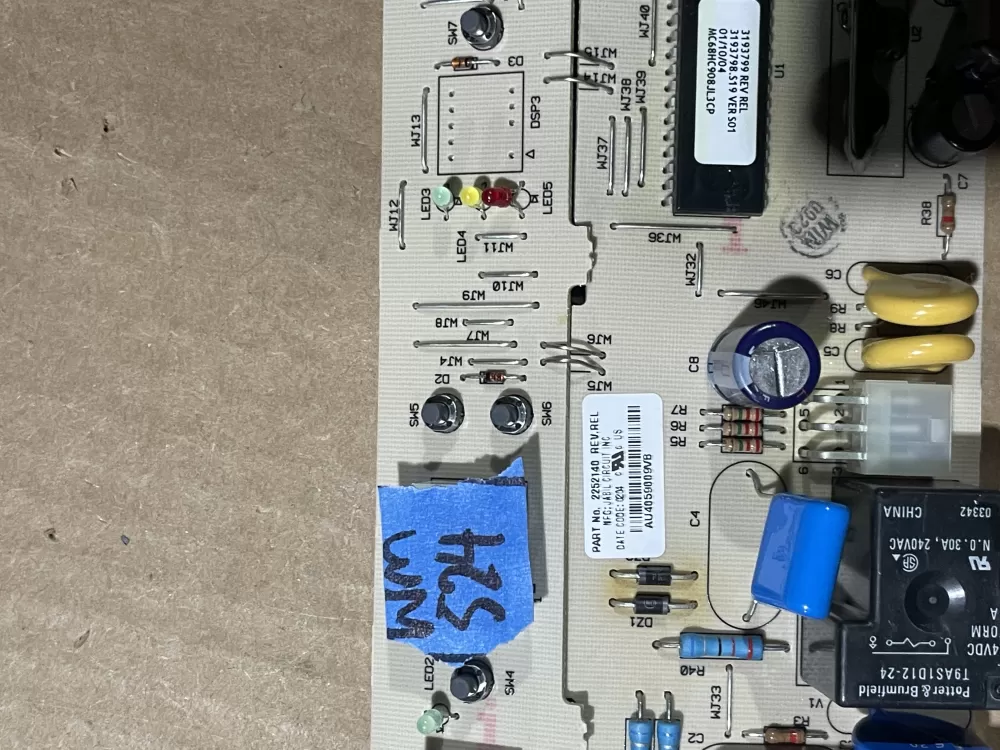 Whirlpool KitchenAid 2220512 8201658 Refrigerator Control Board AZ92453 | Wm524