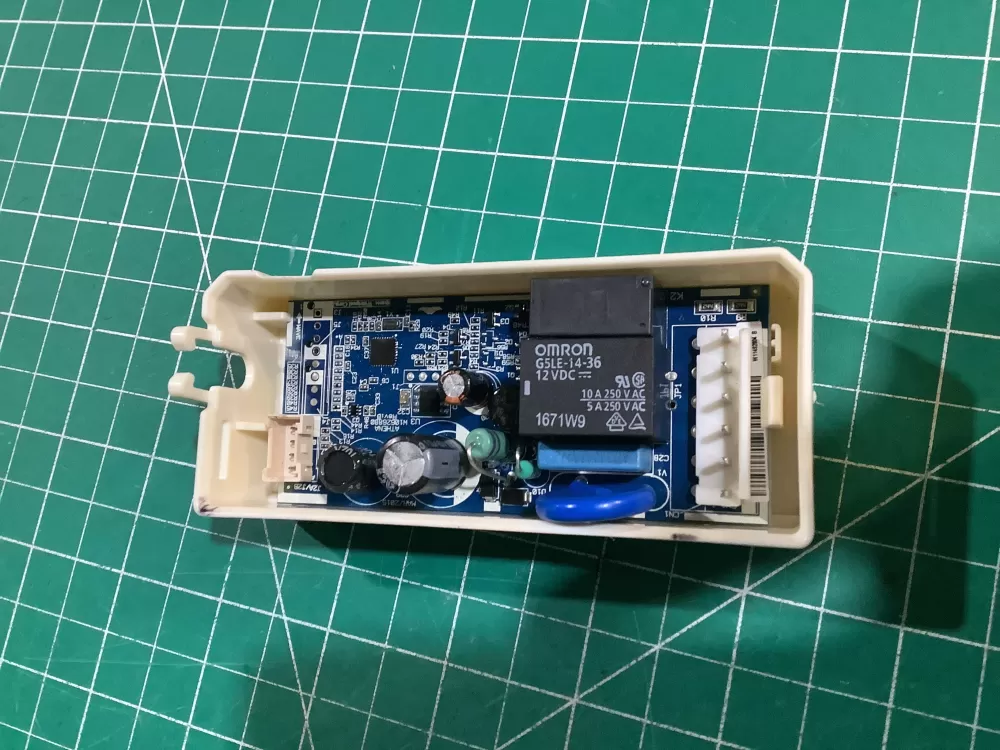 Whirlpool W11613574 W11476563 Refrigerator Control Board AZ151967 | NR1370