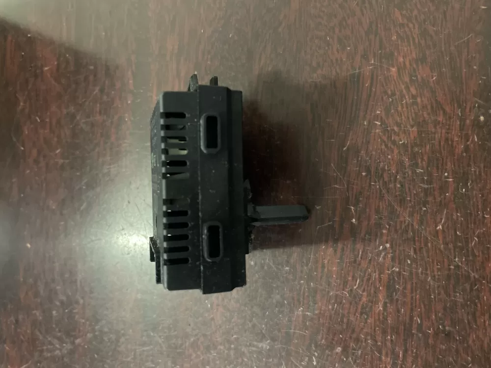 Whirlpool Dryer Temperature Switch  W10913966 W11023666 AZ60484 | KM1972