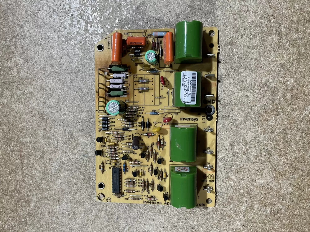 Whirlpool Range Spark Module WPW10331686 / AP6019728 AZ62302 | KM1884