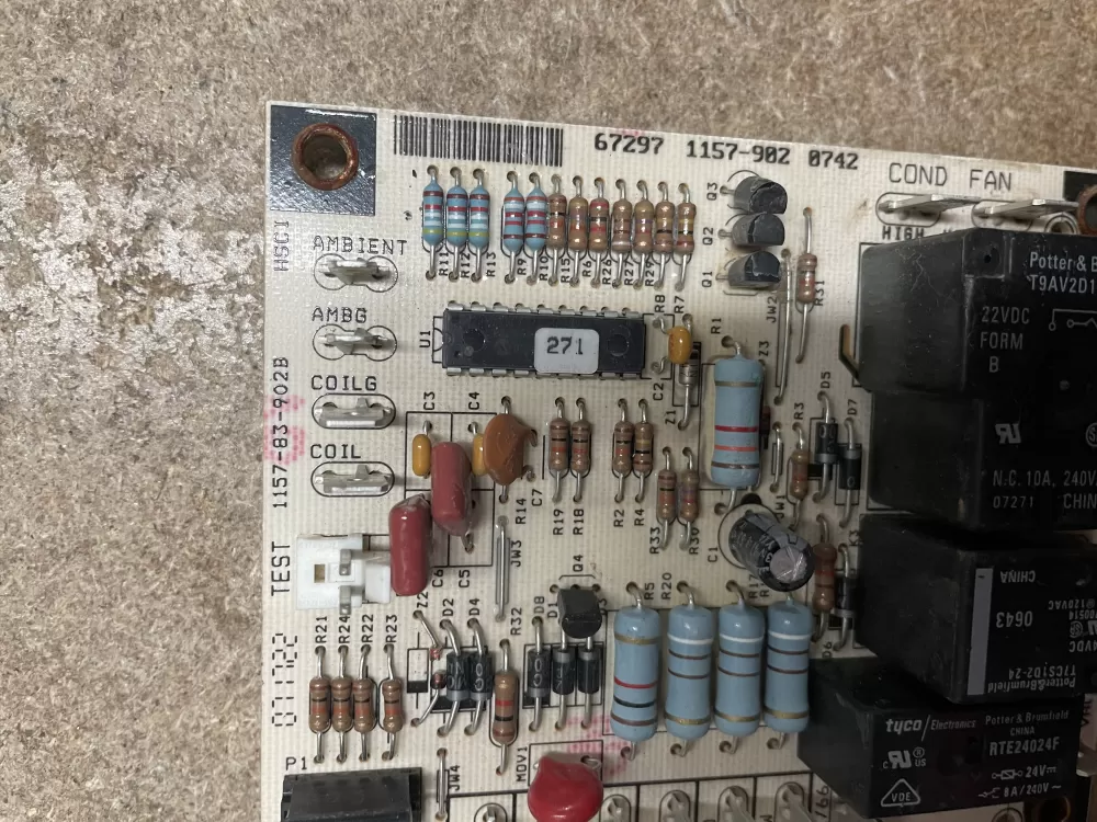 York Coleman 67297 1157 902  Defrost Fits Used Control Board AZ15566 | KM960