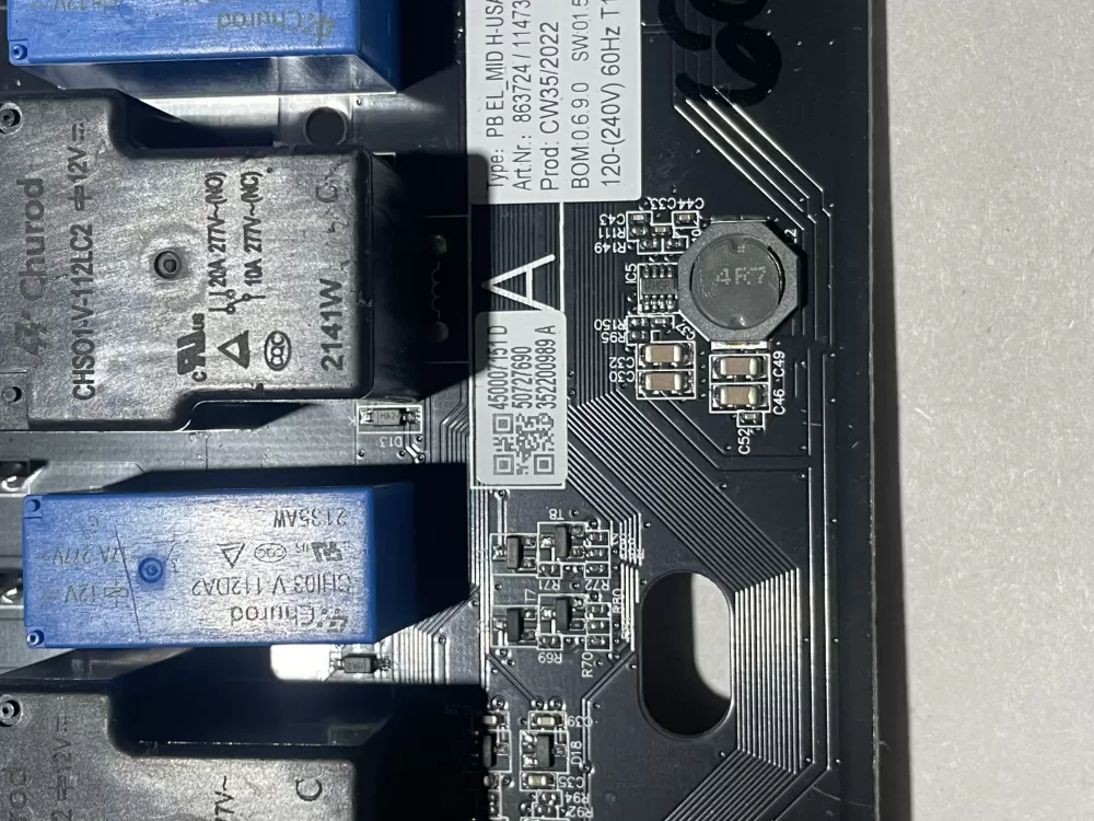 Hisense Range Control Board 863724 AZ106136 | KM768