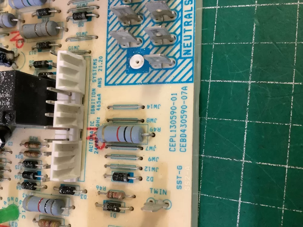 Carrier Bryant CEPL130590 01 Furnace Control Board AZ194843 | NR304